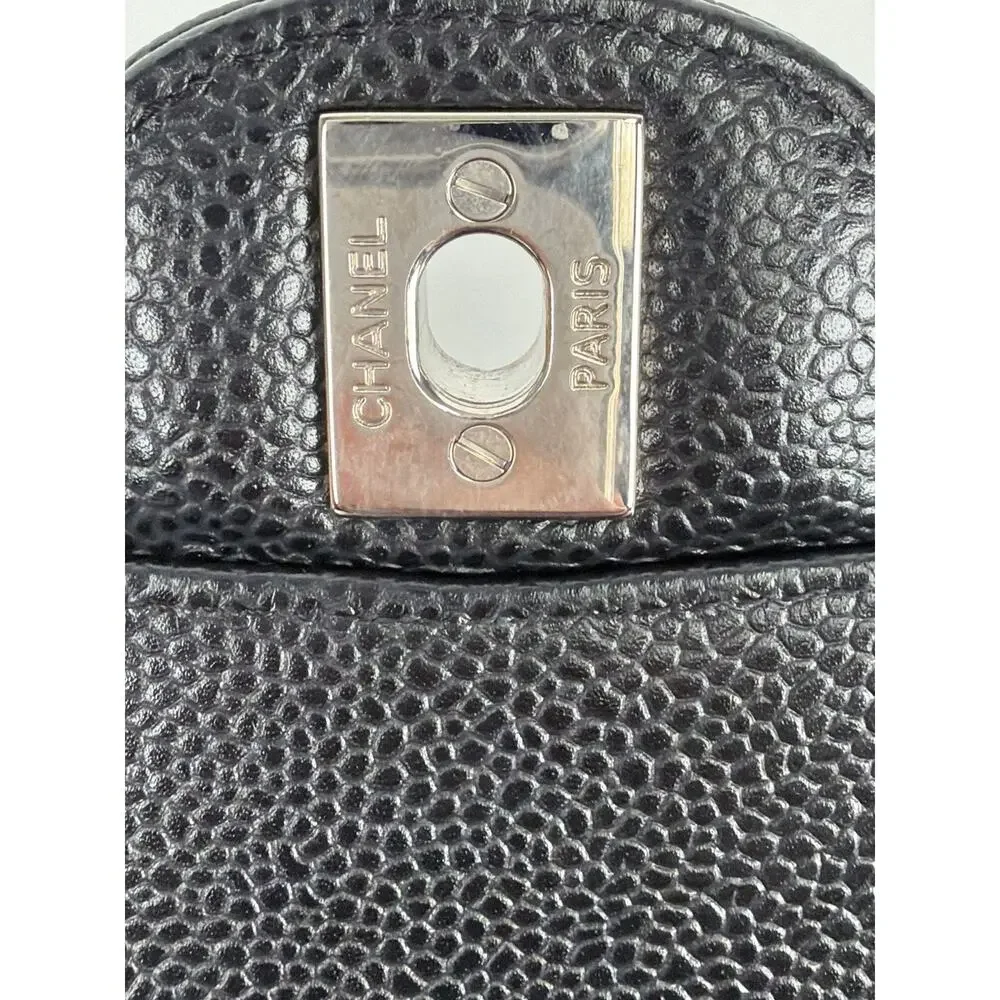 Chanel Classic Double Flap Shoulder Bag Medium in Black Caviar Leather 2012 D-04